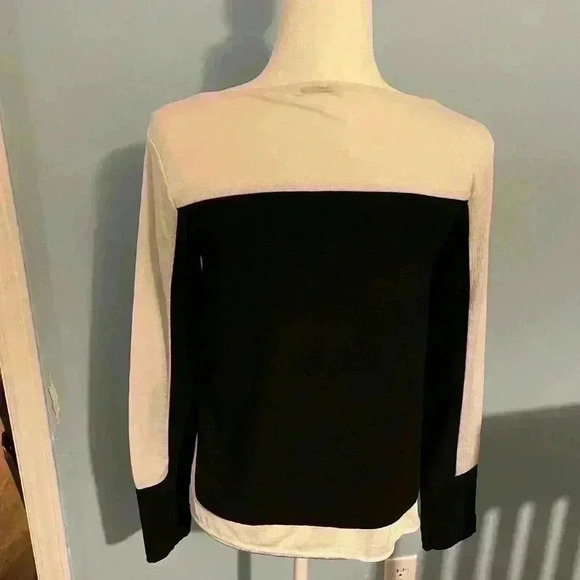 Zara Black & White Contrasting Layered Color Block Top Long Sleeve Sz. Small - Picture 4 of 5